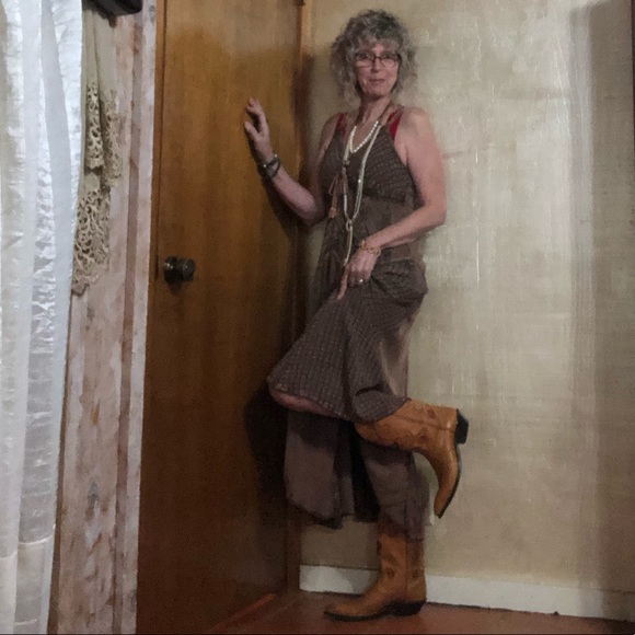 Welcome to Sheet’s Unique Boutique! Howdy! - Picture 9 of 16
